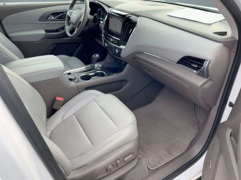 Certified 2019 Chevrolet Traverse Premier w/ Driver Confidence II Package image 31