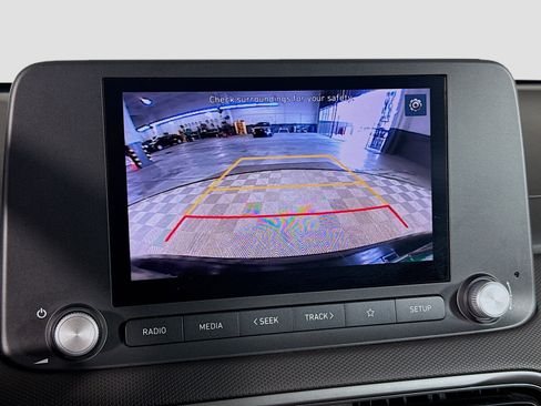 Used 2023 Hyundai Kona SE w/ Cargo Package image 19