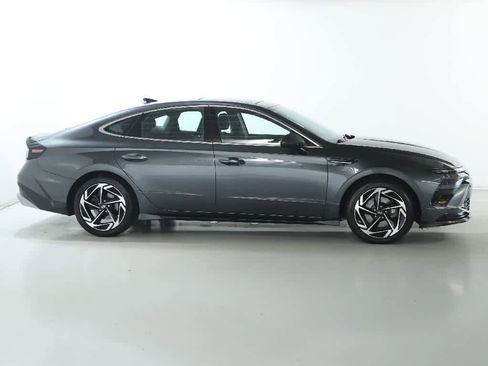 Used 2024 Hyundai Sonata SEL w/ Convenience Package FWD image 11