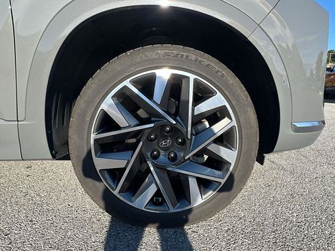 Used 2023 Hyundai Santa Fe Calligraphy image 11