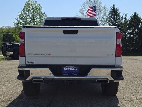 Used 2022 Chevrolet Silverado 1500 LTZ w/ Technology Package AWD/4WD image 18