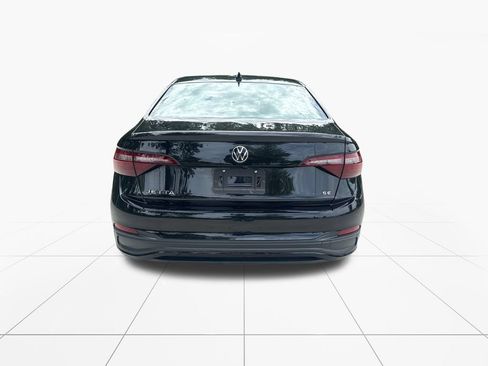 Used 2023 Volkswagen Jetta SE FWD image 7