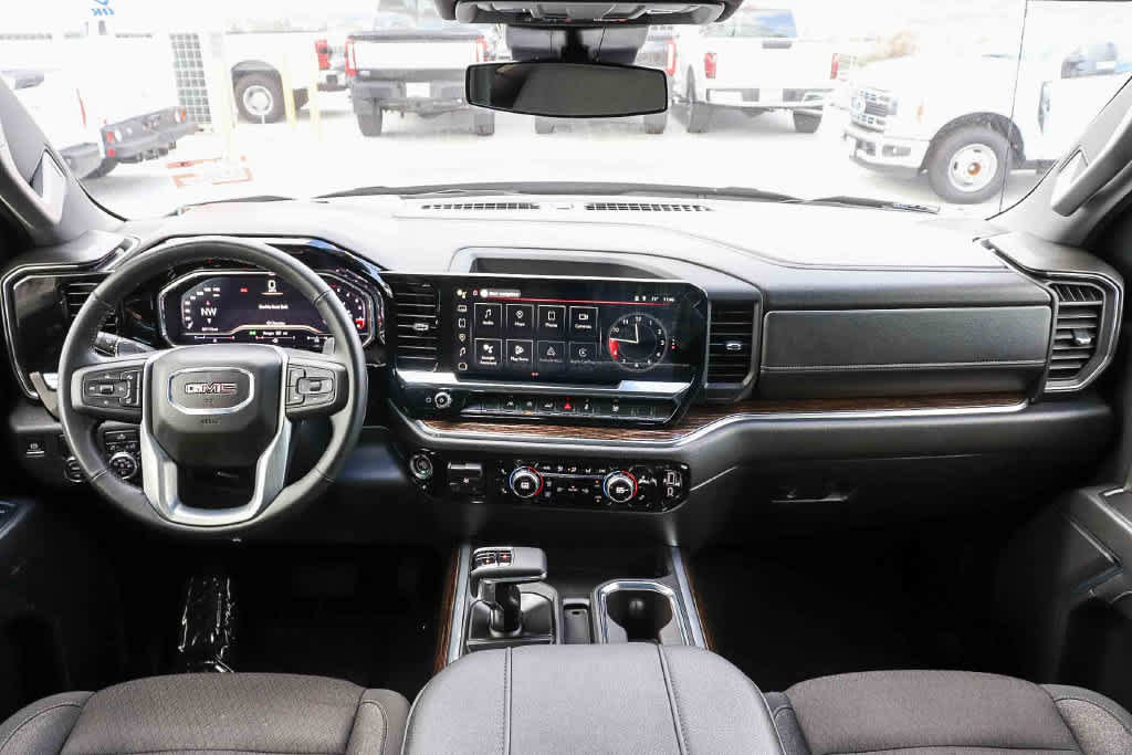 Used 2025 GMC Sierra 1500 Elevation w/ LPO, Elevation Black Package RWD image 12