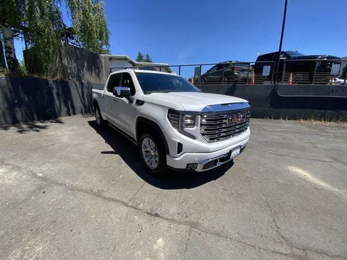 Used 2023 GMC Sierra 1500 Denali AWD/4WD image 8