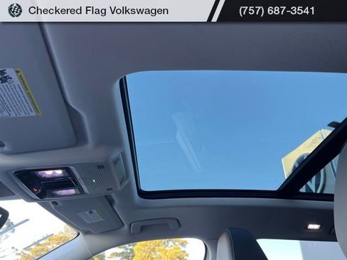 New 2026 Volkswagen Tiguan SE AWD/4WD image 42
