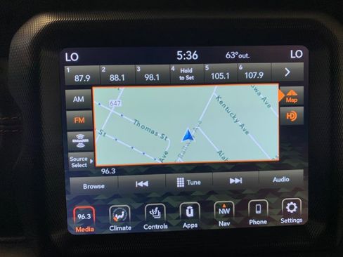 Used 2022 Jeep Wrangler Unlimited Sahara image 21