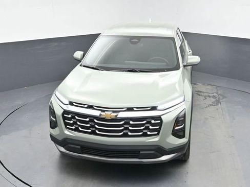 Used 2026 Chevrolet Equinox LT AWD/4WD image 36