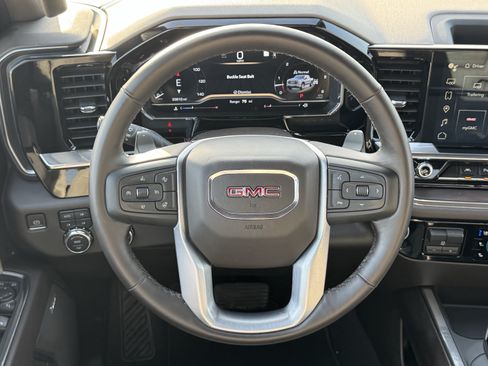 Used 2023 GMC Sierra 1500 SLT w/ SLT Premium Plus Package AWD/4WD image 12