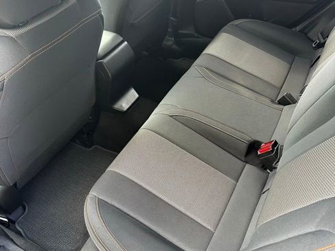 Used 2019 Subaru Crosstrek 2.0i Premium image 14