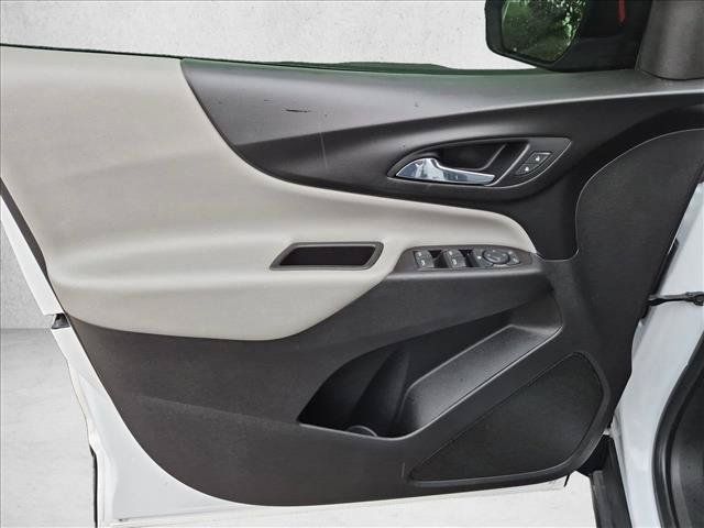 Used 2020 Chevrolet Equinox LS FWD image 11