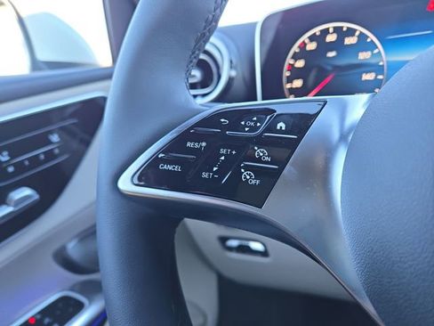 New 2026 Mercedes-Benz GLC 300 4MATIC image 18