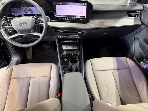 New 2026 Audi Q3 quattro 2.0T AWD/4WD image 22
