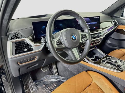 Used 2026 BMW X7 xDrive40i AWD/4WD image 9