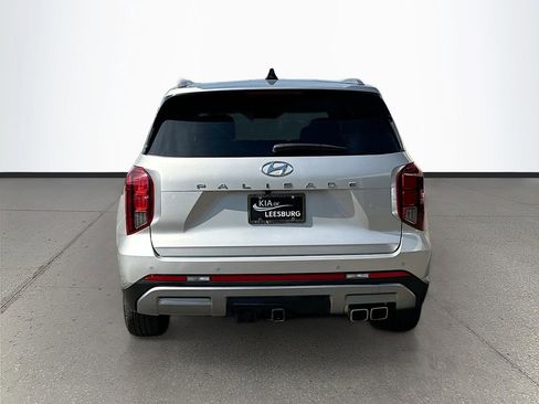 Used 2025 Hyundai Palisade SEL FWD image 6