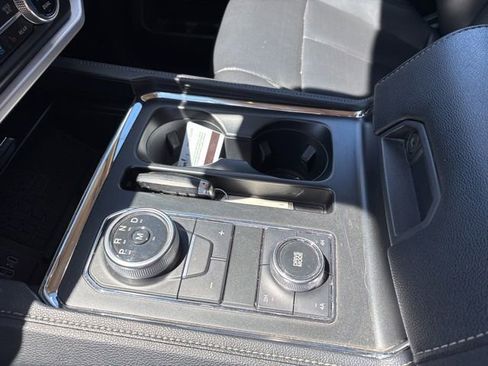 Used 2024 Ford Expedition Max XLT AWD/4WD image 9