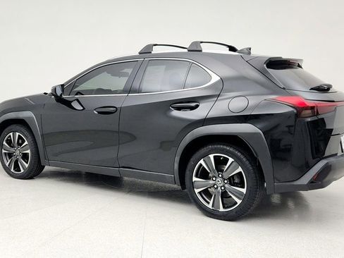 Used 2019 Lexus UX 200 w/ Accessory Package 2 image 7