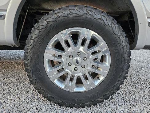 Used 2014 Ford F150 Platinum image 67