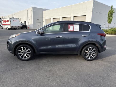 Used 2018 Kia Sportage EX w/ EX Premium Package image 6