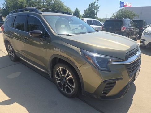 Used 2025 Subaru Ascent Limited AWD/4WD image 1