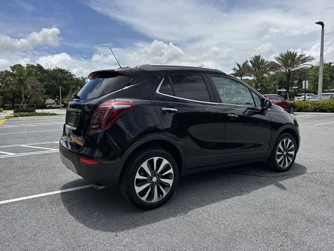Used 2021 Buick Encore Preferred w/ Safety Package II FWD image 24