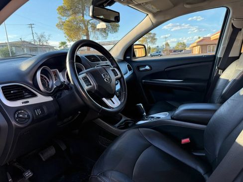 Used 2015 Dodge Journey R/T w/ Flexible Seating Group FWD image 10