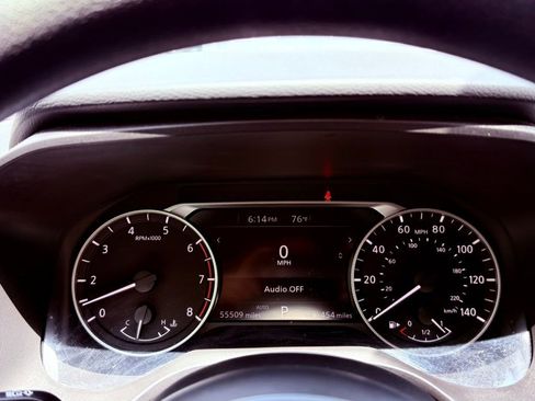 Used 2024 Nissan Rogue SV AWD/4WD image 16