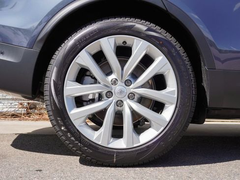New 2026 Land Rover Discovery S AWD/4WD image 33