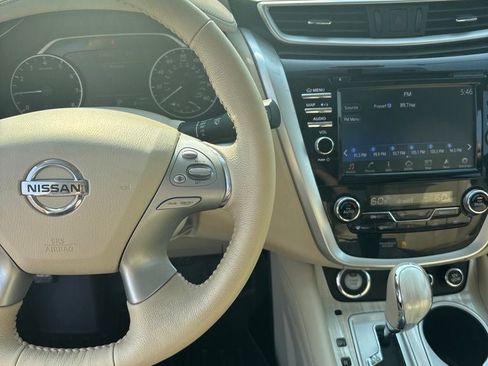 Used 2016 Nissan Murano Platinum w/ Platinum Technology Package FWD image 14