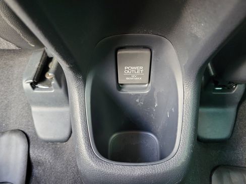 Used 2019 Honda HR-V Sport image 17