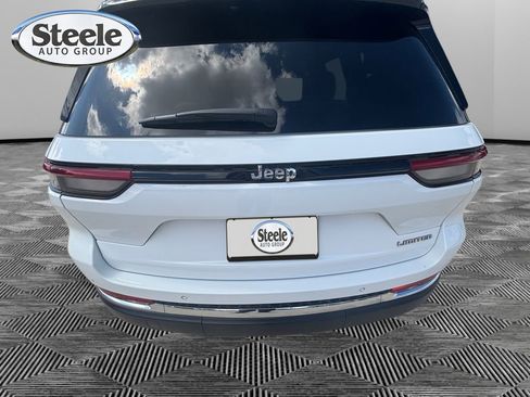 Used 2023 Jeep Grand Cherokee Limited image 19