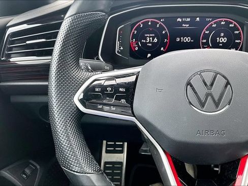 Used 2022 Volkswagen Jetta GLI Autobahn FWD image 32