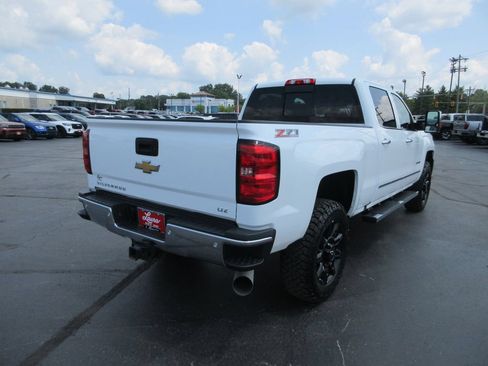 Used 2016 Chevrolet Silverado 2500 LTZ w/ Duramax Plus Package AWD/4WD image 5