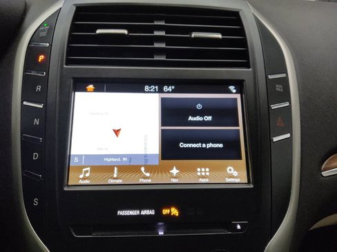 Used 2018 Lincoln MKC Select w/ Select Plus Package AWD/4WD image 25