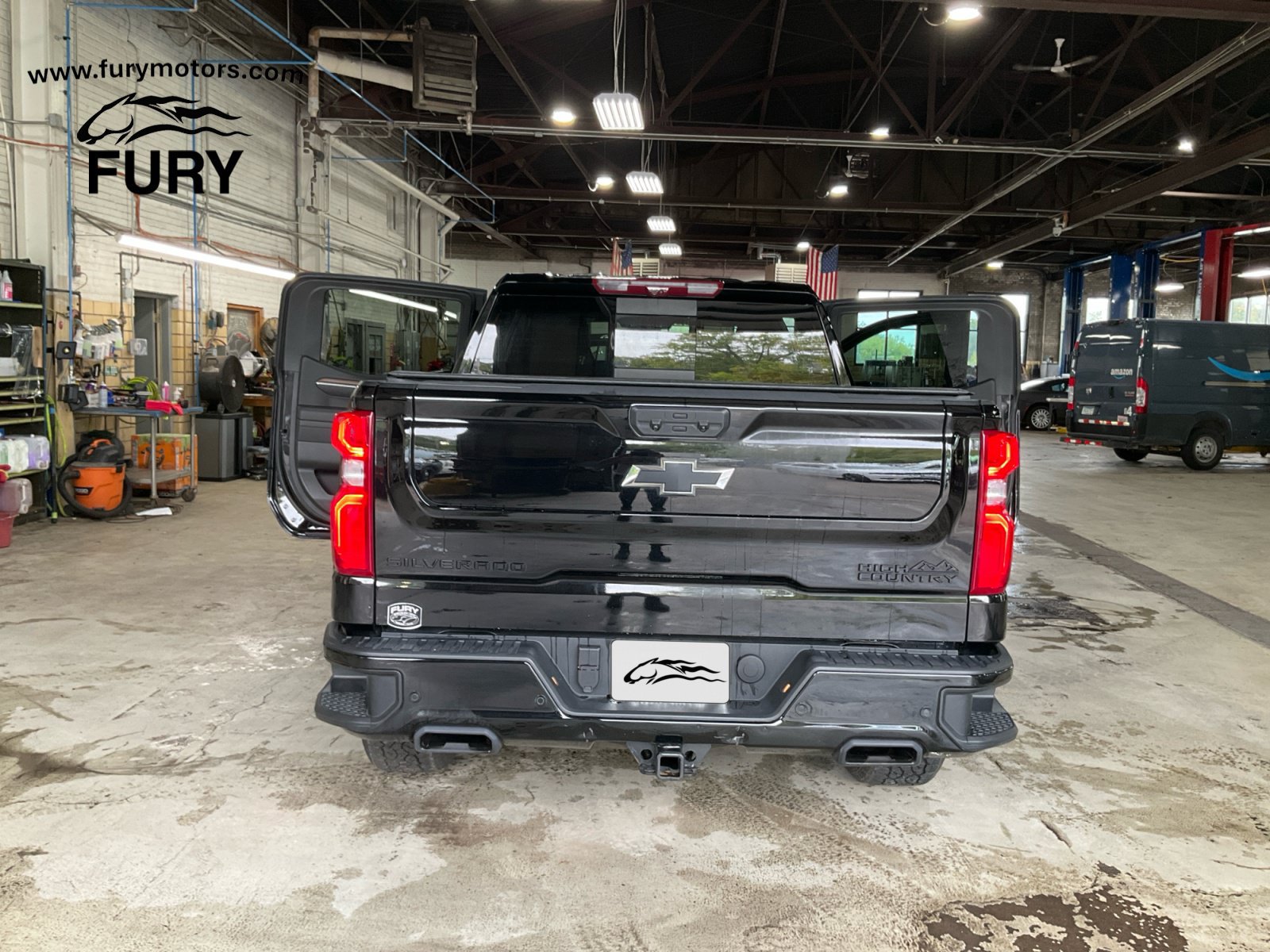 Used 2025 Chevrolet Silverado 1500 High Country w/ Midnight Edition AWD/4WD image 27