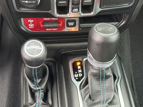 Used 2022 Jeep Wrangler Unlimited Rubicon 4xe image 27