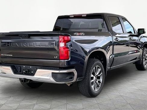 Used 2023 Chevrolet Silverado 1500 LT AWD/4WD image 5