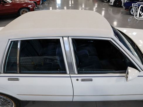 Used 1989 Chevrolet Caprice Classic Brougham image 38