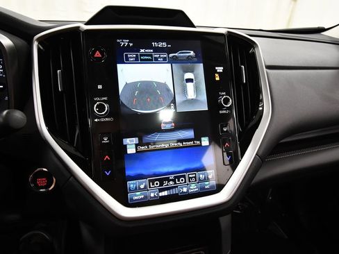 Used 2025 Subaru Ascent Touring AWD/4WD image 23