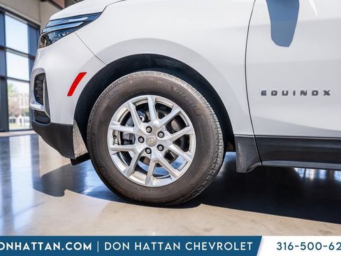 Used 2024 Chevrolet Equinox LT FWD image 42