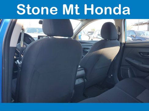 Used 2025 Nissan Sentra SV image 9