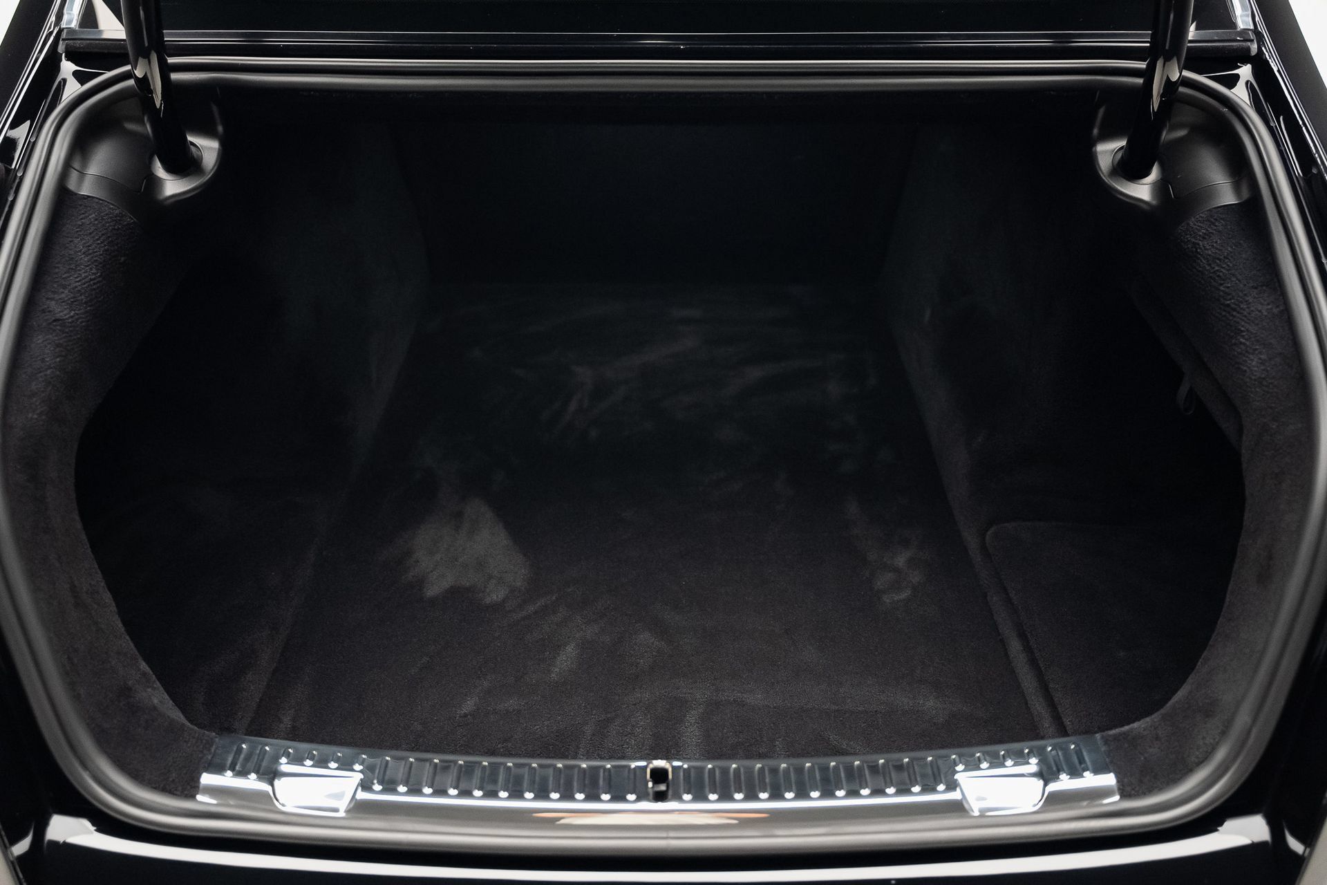 Used 2024 Rolls-Royce Phantom Extended Wheelbase RWD image 84