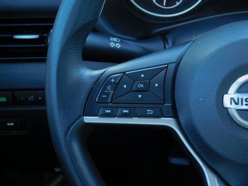 Used 2023 Nissan Sentra SV image 18