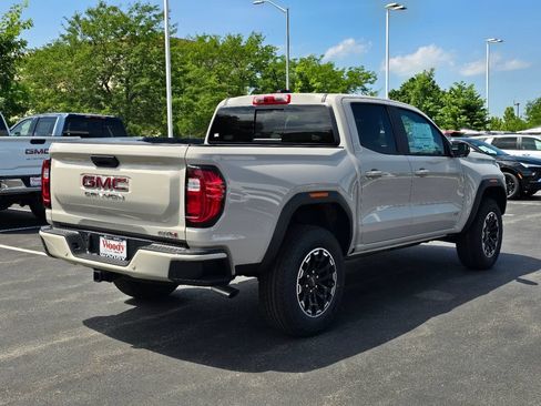 New 2026 GMC Canyon AT4 w/ Technology Plus Package AWD/4WD image 8