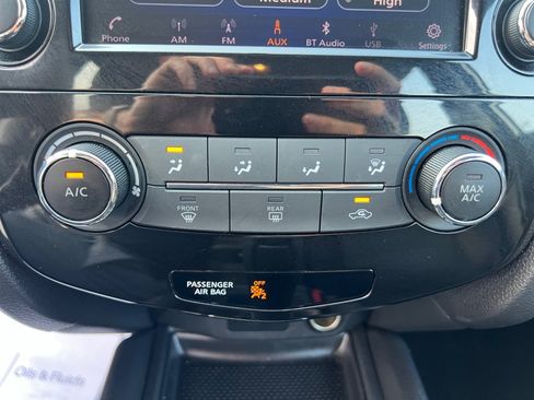 Used 2018 Nissan Rogue S FWD image 22