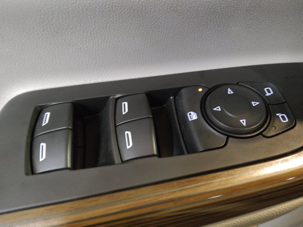 Used 2018 GMC Acadia SLE FWD image 27