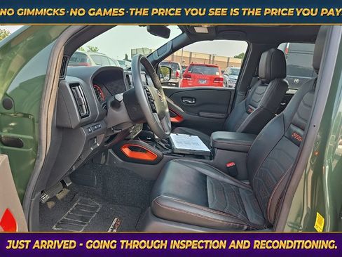 Used 2025 Nissan Frontier PRO-4X w/ Pro Premium Package AWD/4WD image 16