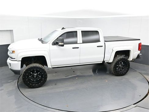 Used 2016 Chevrolet Silverado 1500 LTZ Z71 w/ LTZ Plus Package image 36