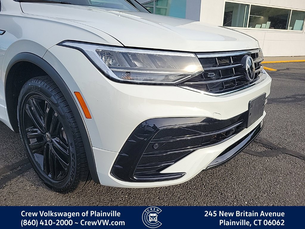 Certified 2022 Volkswagen Tiguan SE R-Line AWD/4WD image 22