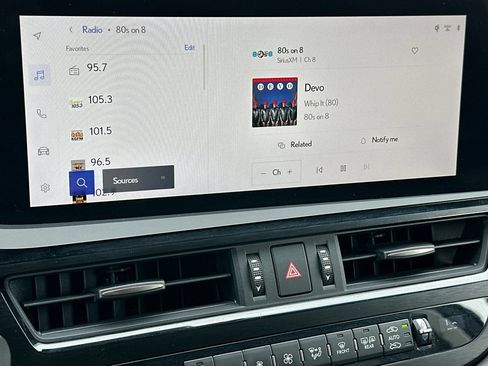 Certified 2023 Lexus ES 350 w/ Accessory Package (Z2) FWD image 20