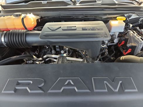Used 2022 RAM 1500 Laramie AWD/4WD image 17